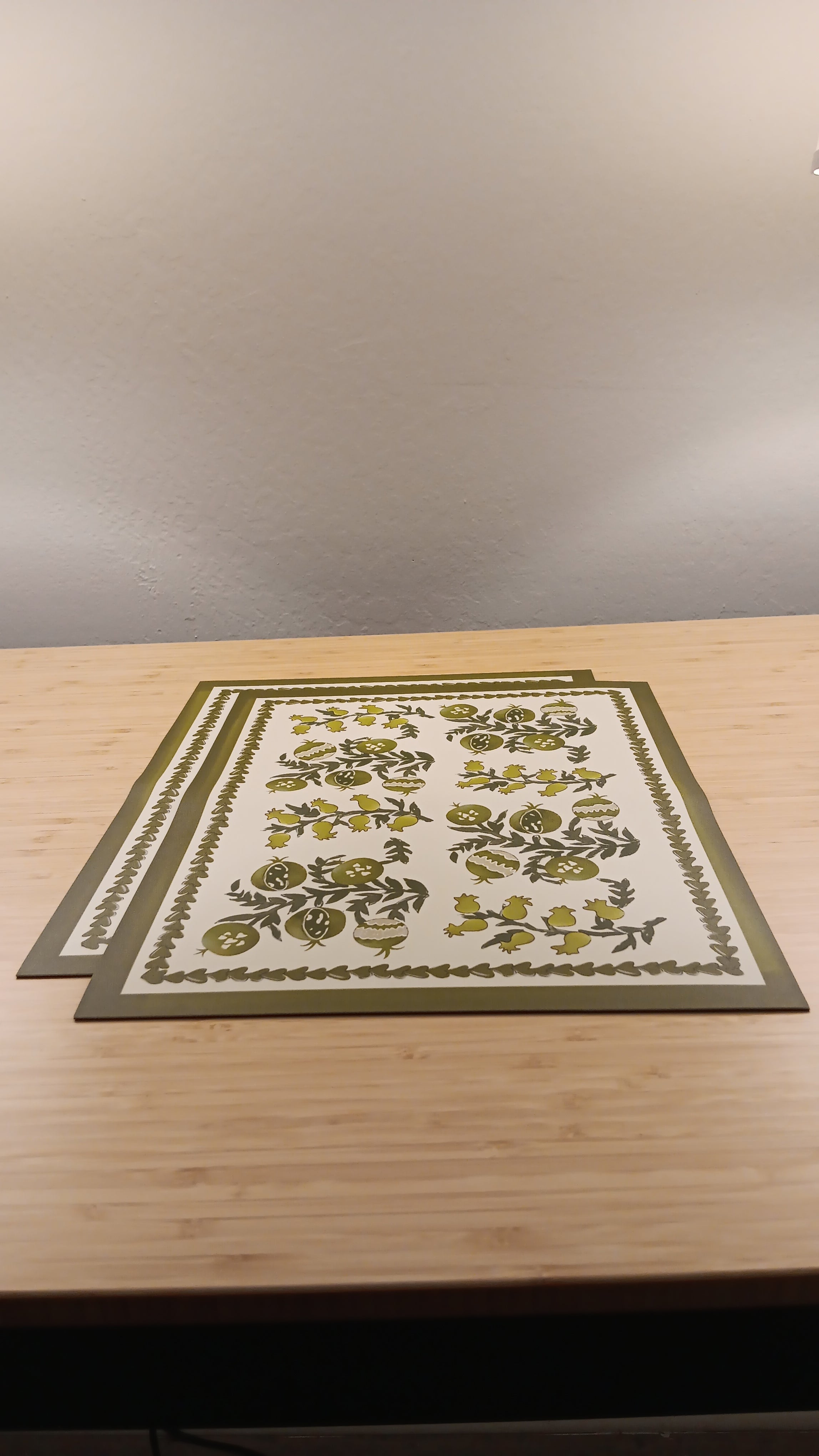 Heavy Duty Thick Green Leather Placemats Set of 2/4 Non-Slip