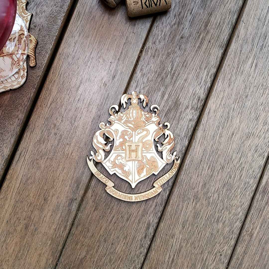 Custom engraved Harry Potter wooden coasters set of 5 featuring Hogwarts house crests