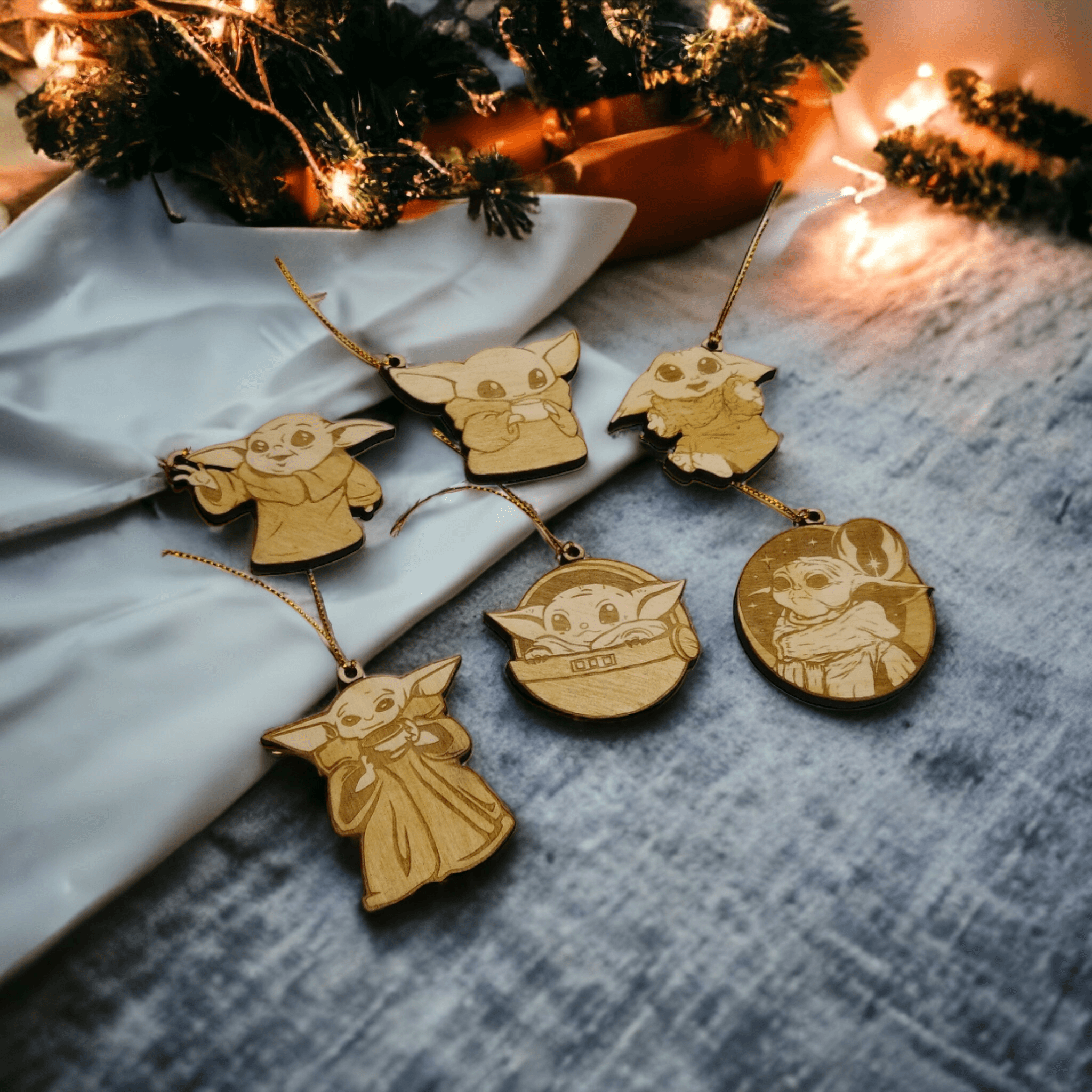 Set of 6 Baby Yoda Ornaments Wooden Coasters - Handmade Gift - Housewarming - Wood Kitchenware-7